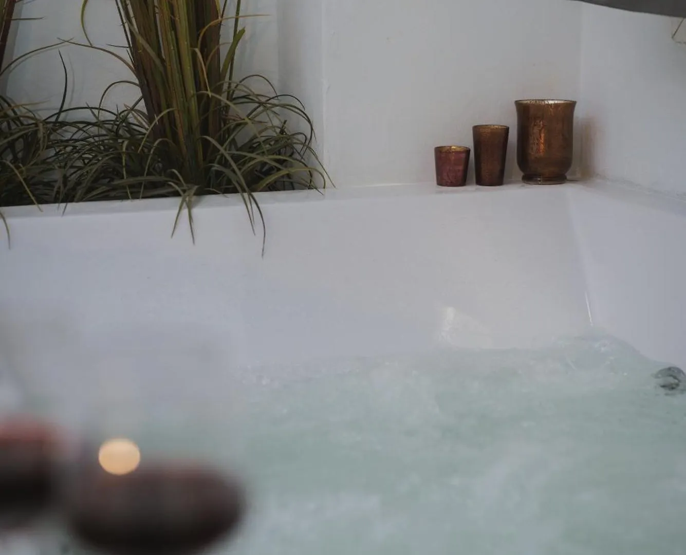Stylish Apt W Jacuzzi, 5 Min To White Tower Thessaloníki Lägenhet