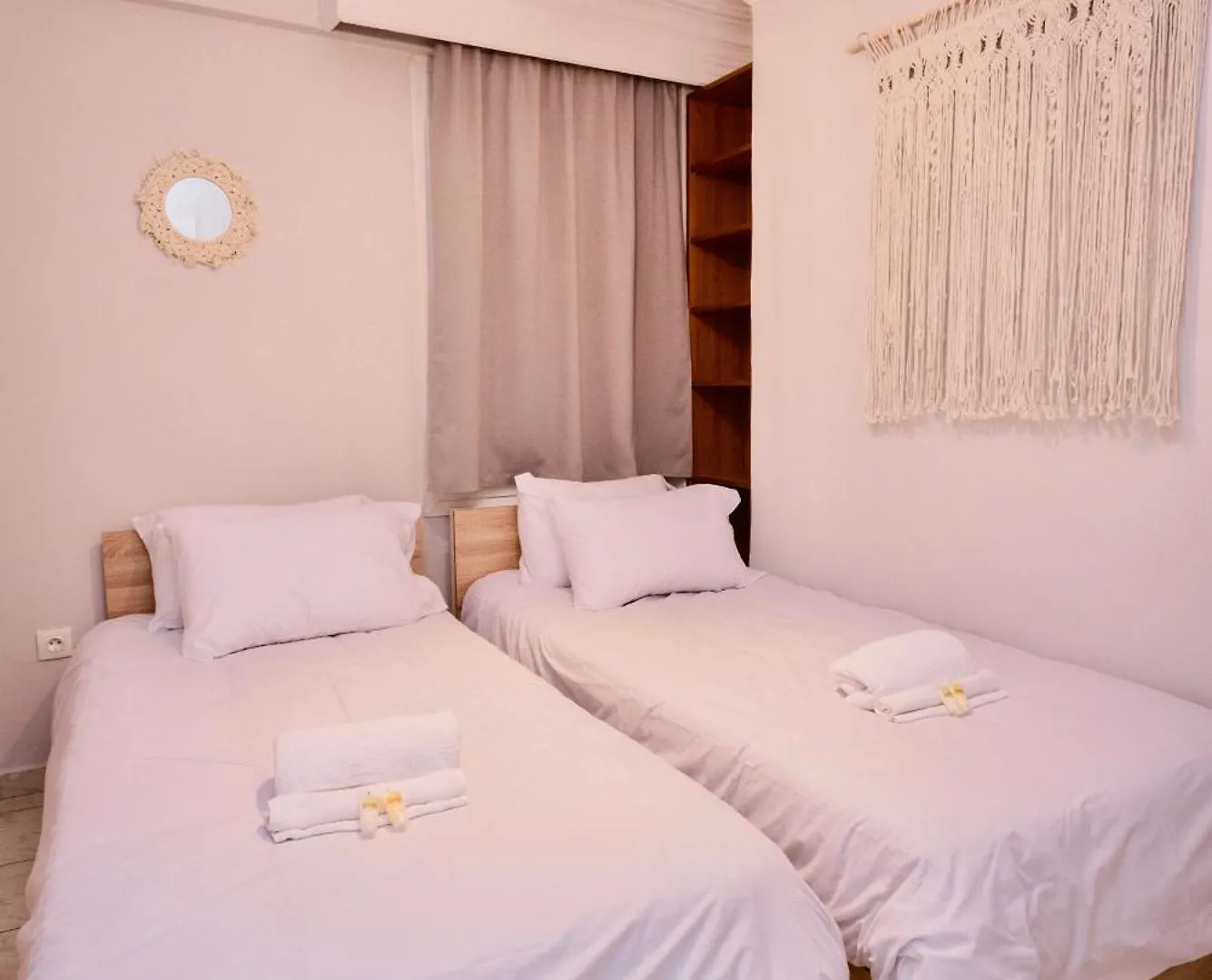 Stylish Apt W Jacuzzi, 5 Min To White Tower Thessaloníki